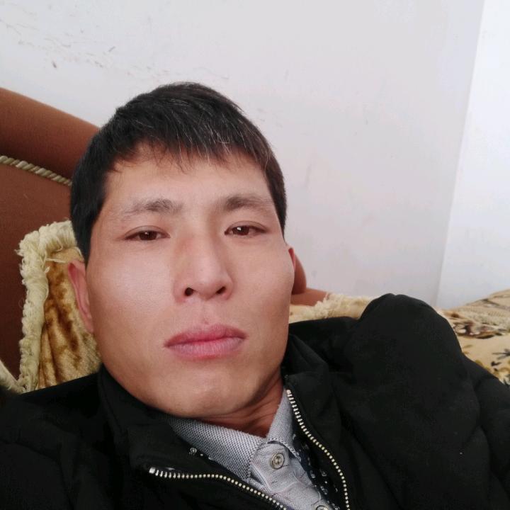 群哥