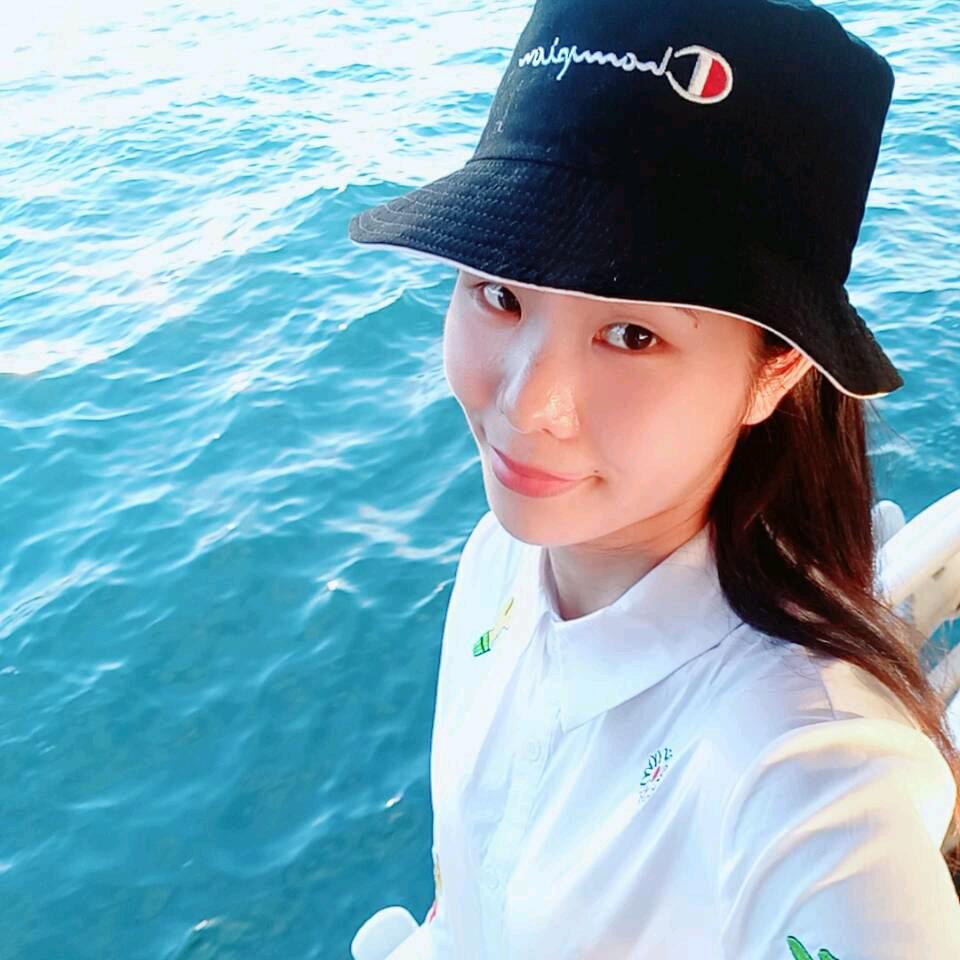 谦卑女装