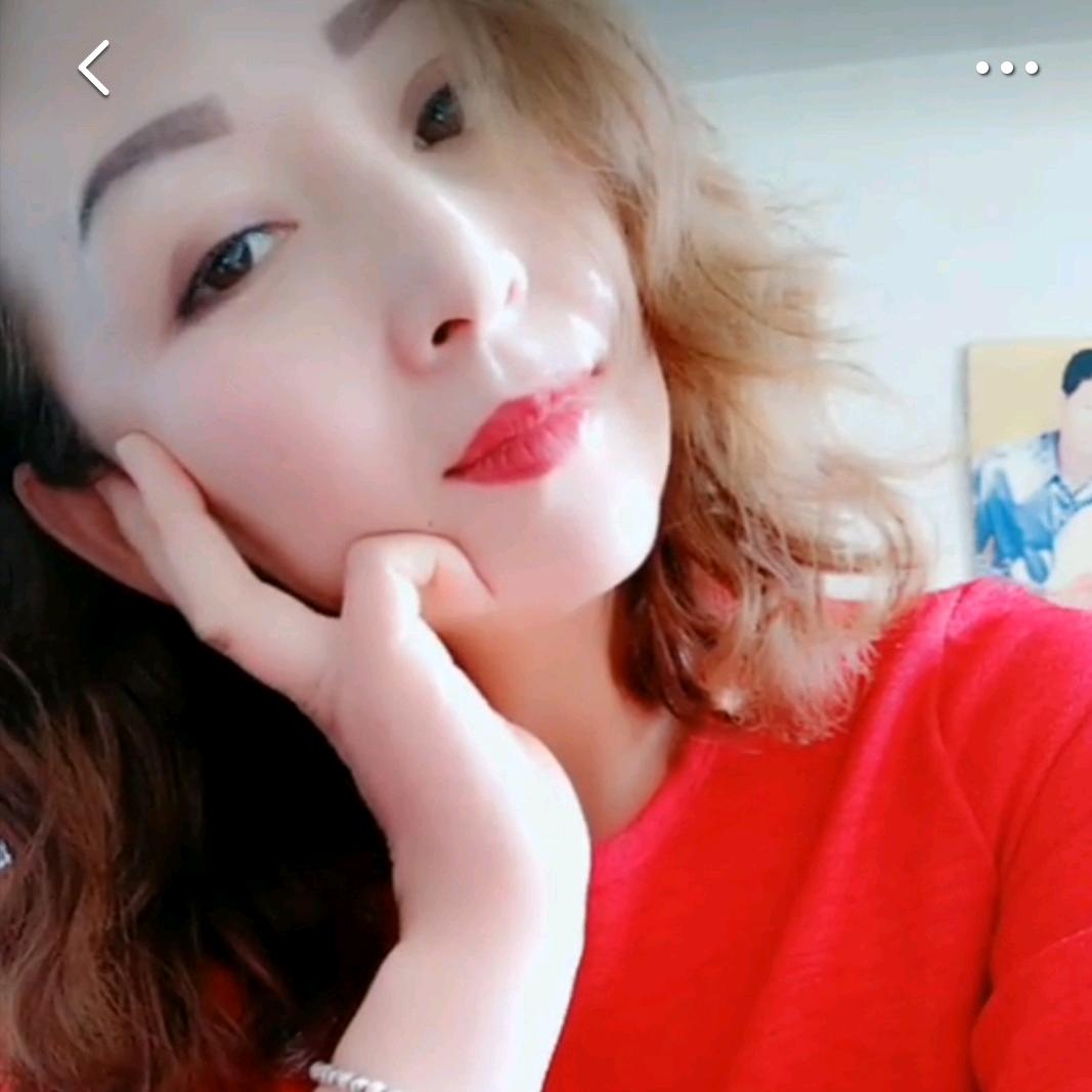 依依