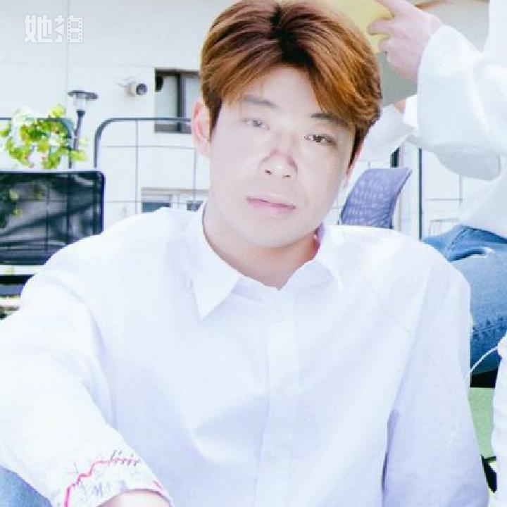 丿风尘丨灬男孓