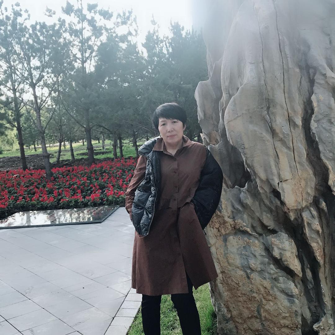 李洪艳