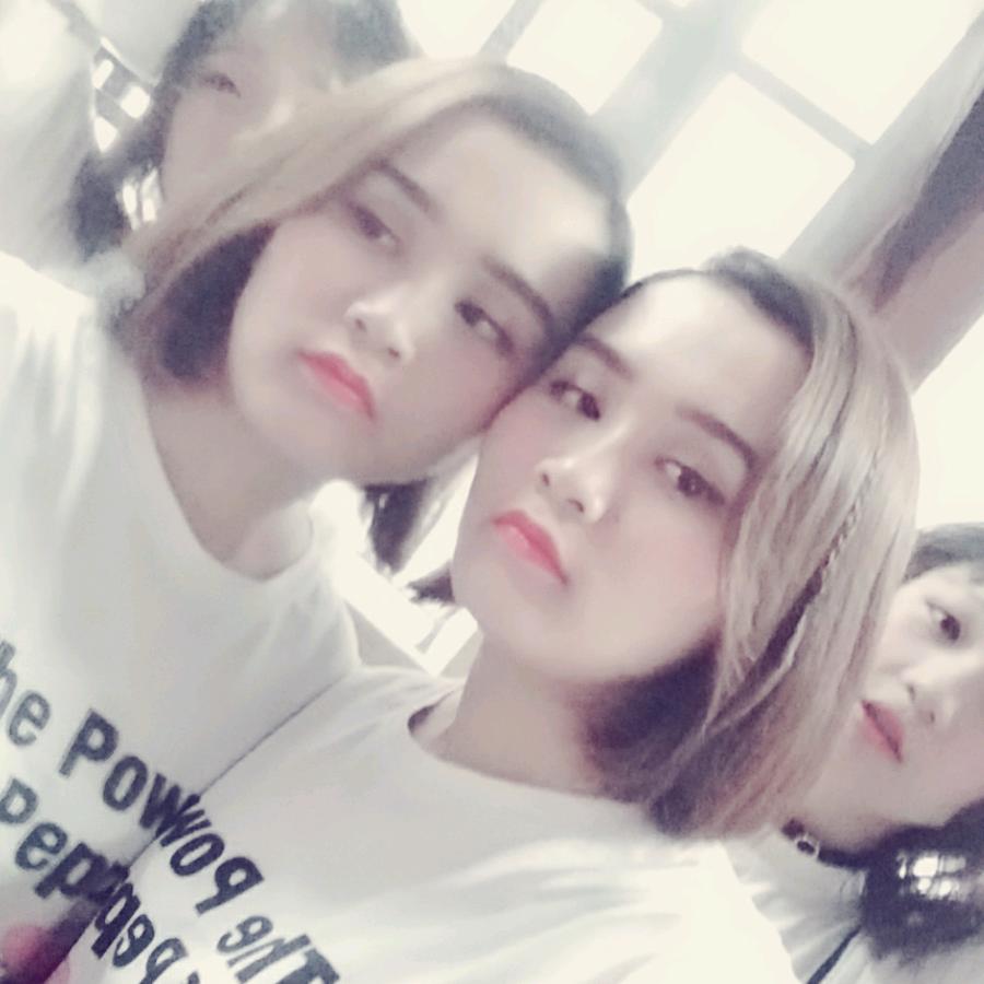 佳佳