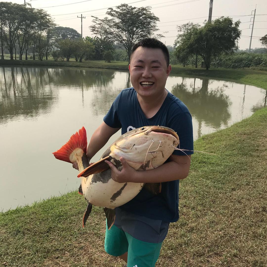 未出名钓鱼人戴鹏宇