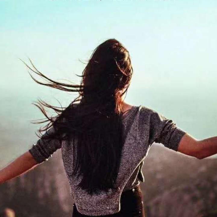 坐着飞机追蜻蜓