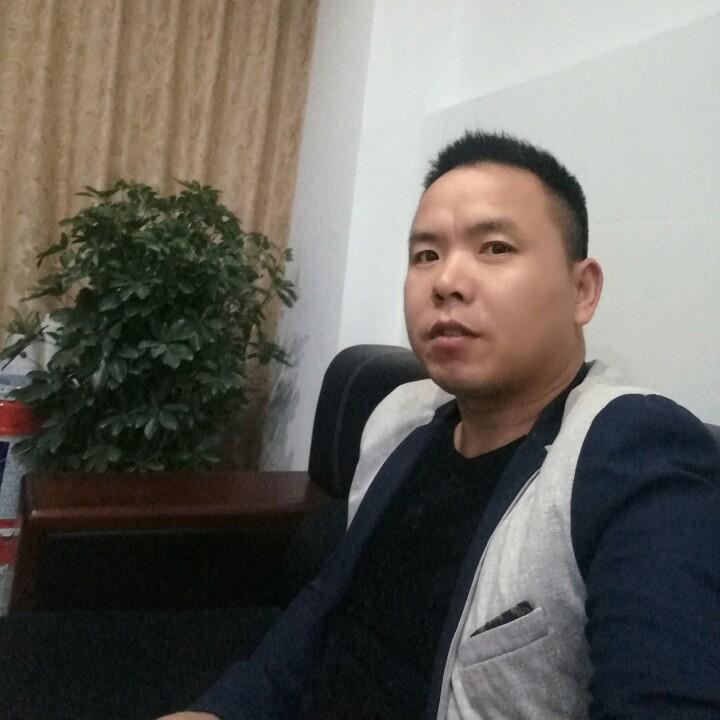 @佳欣装饰  武秋峰