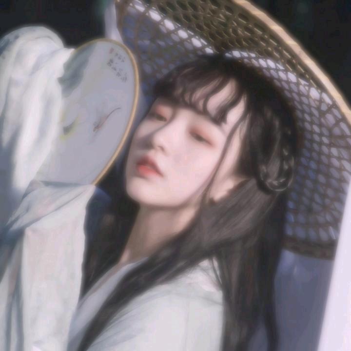 被情伤过的女人