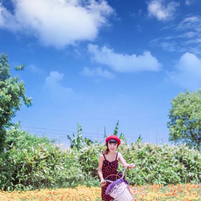 古灵精怪的萌娃