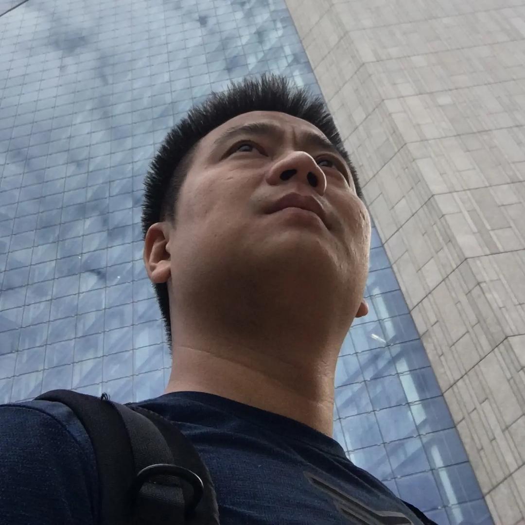 李波