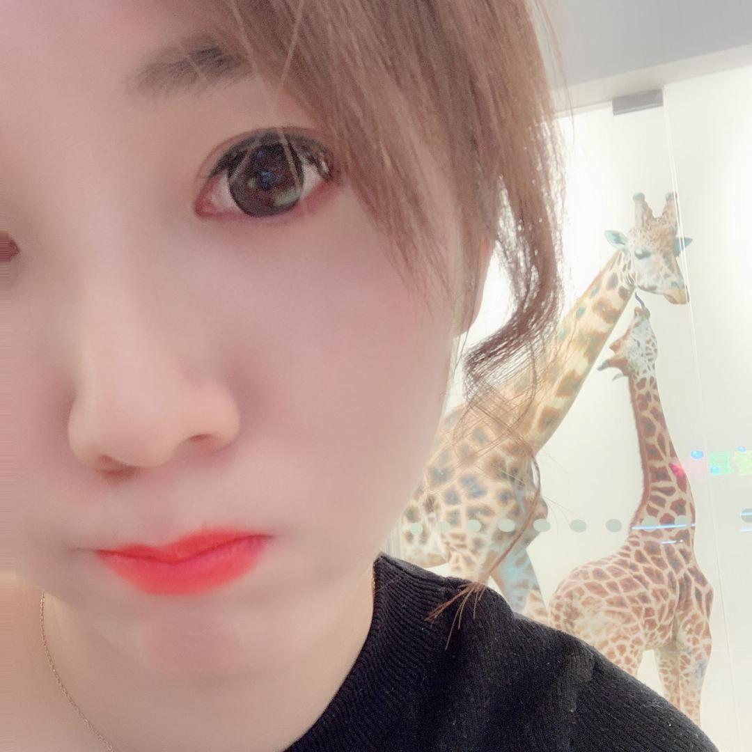 QUEEN👑👧