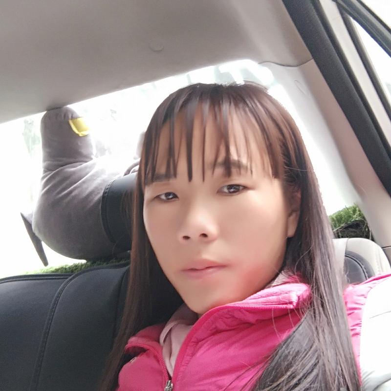 董萍