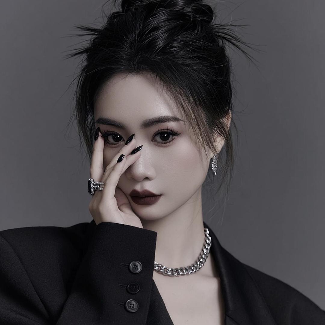 🥀: 陌路【拒私聊】的厨窗