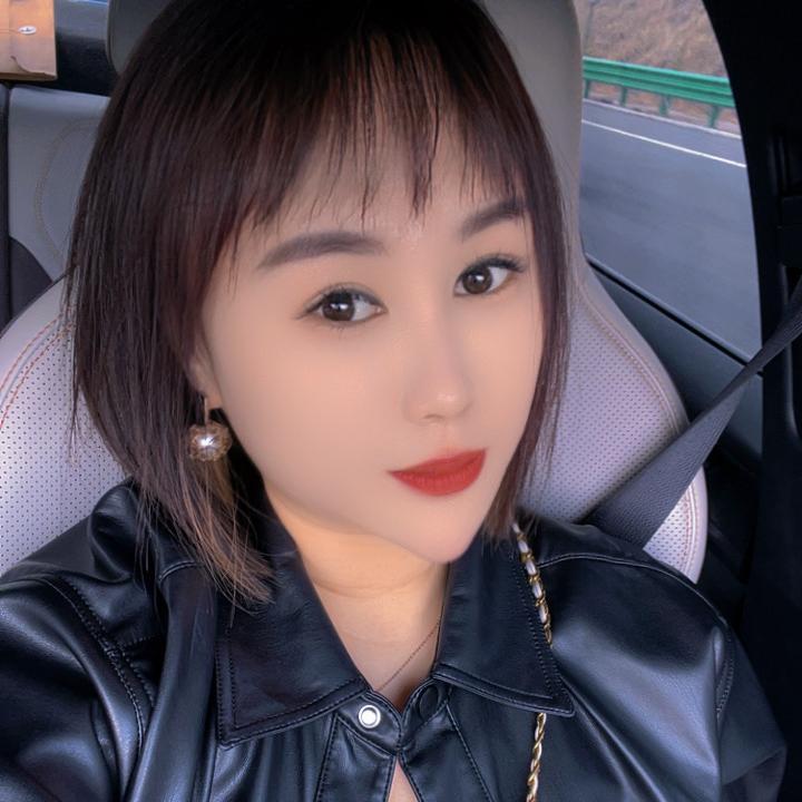 大芳芳潮流服饰店