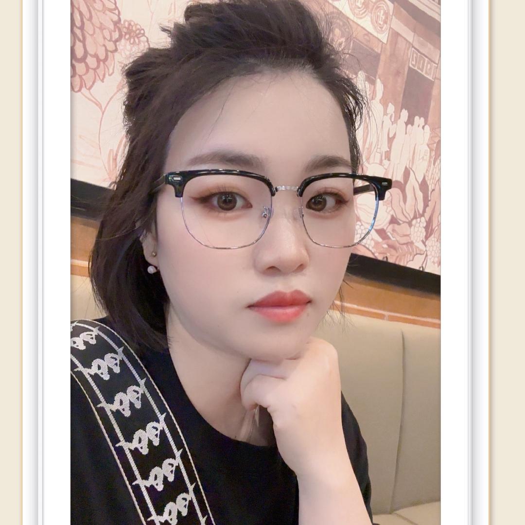 丹阳小丑鱼眼镜的头像
