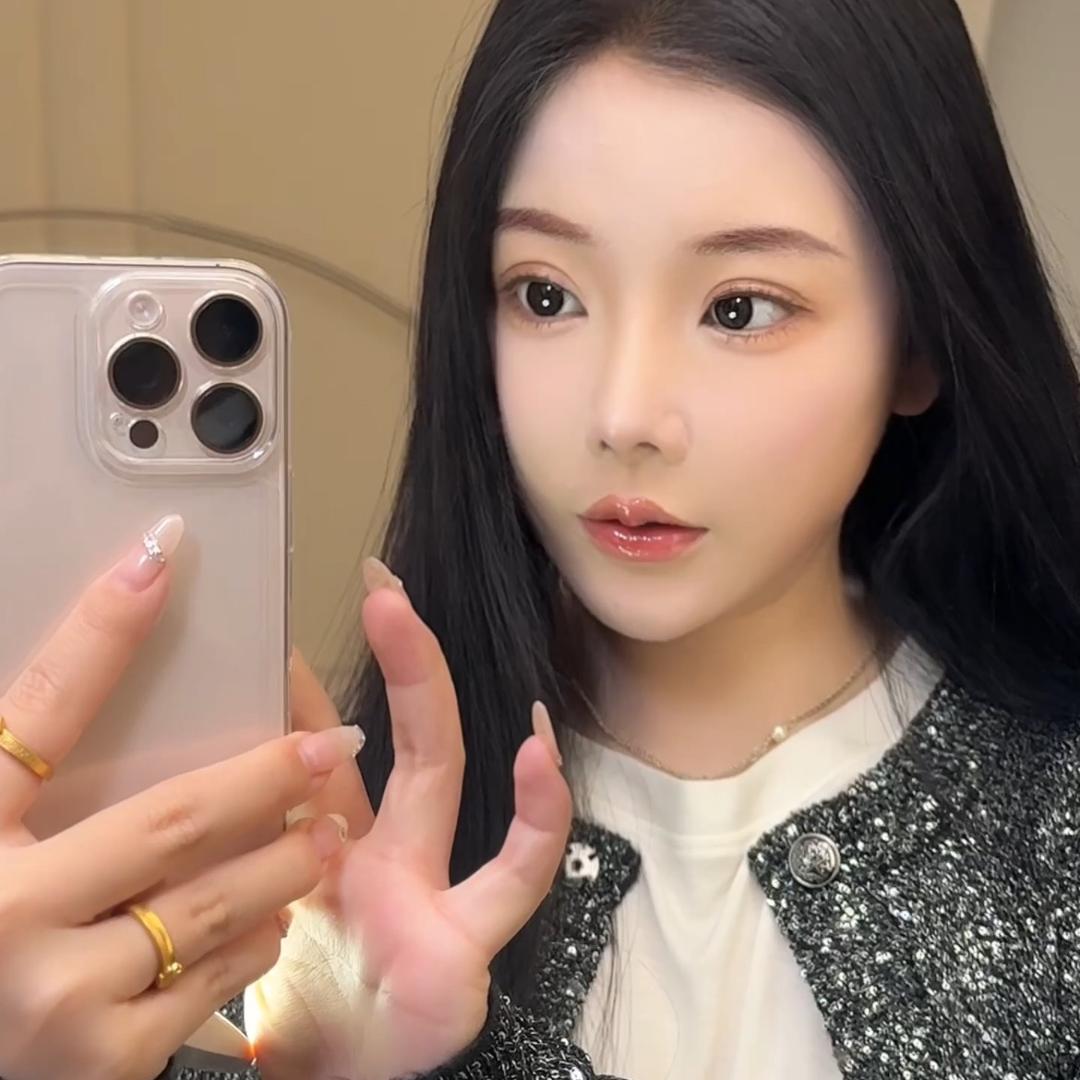 专吃香菜的安姐