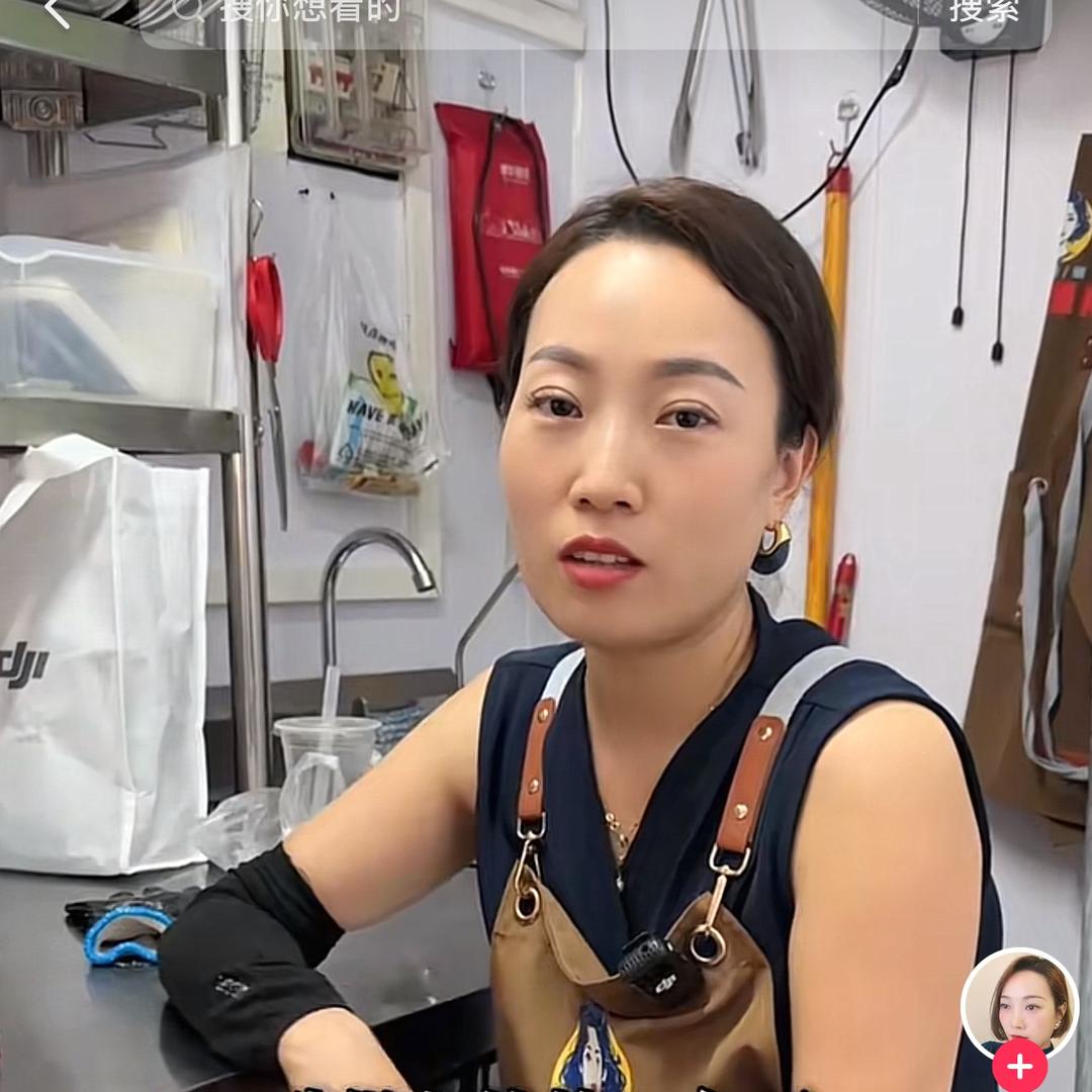 戴美丽爱上（手工锤打蛋包里脊）