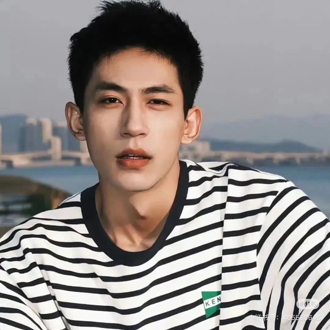 热爱生活的谷谷