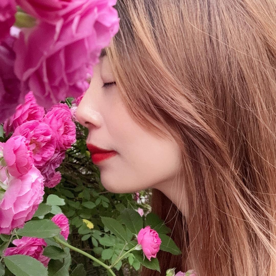 周 周（关必茴）