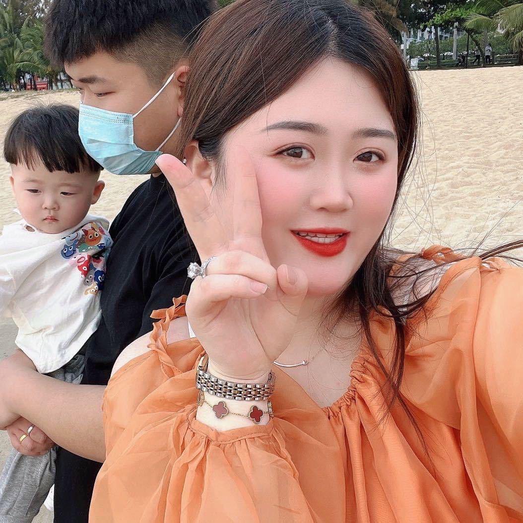 黄小姐👗（全码女装店）