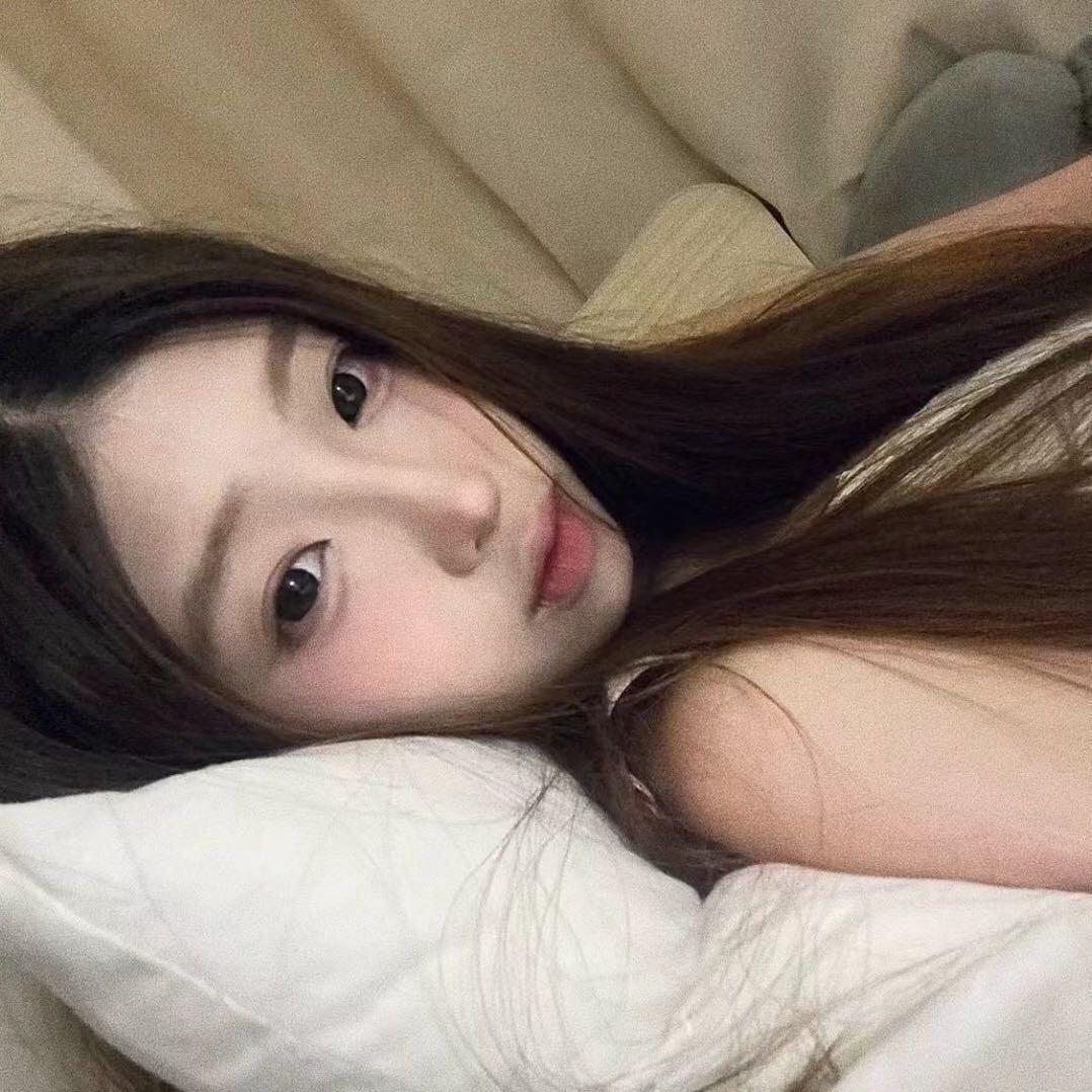 安安.