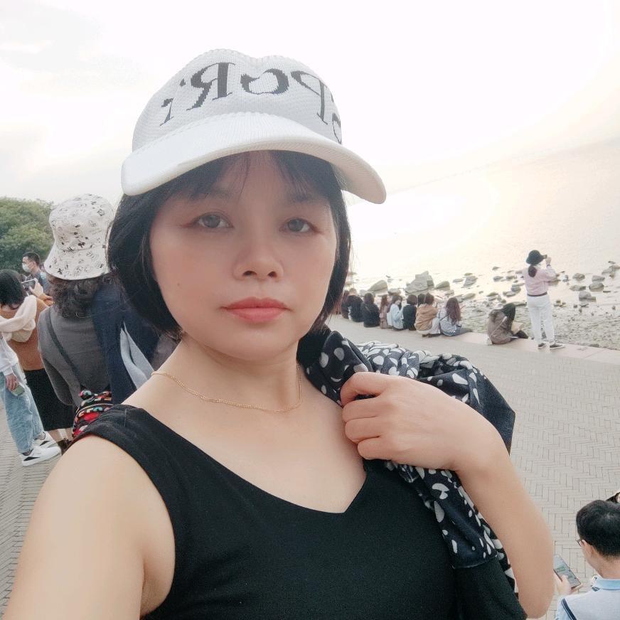 凤儿（每天晚上7点20开播）