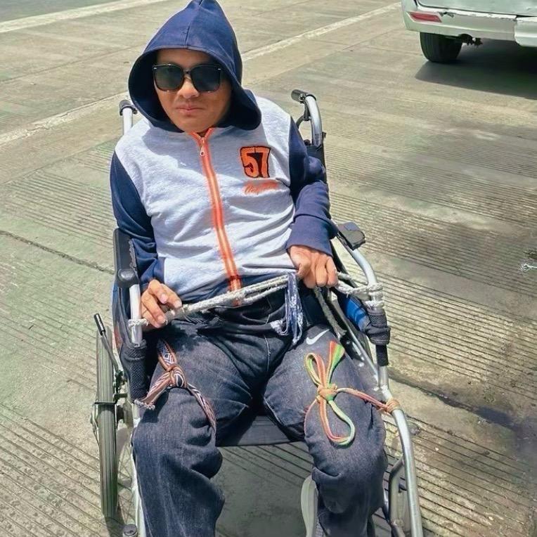 我是西藏轮椅上的尼玛加层