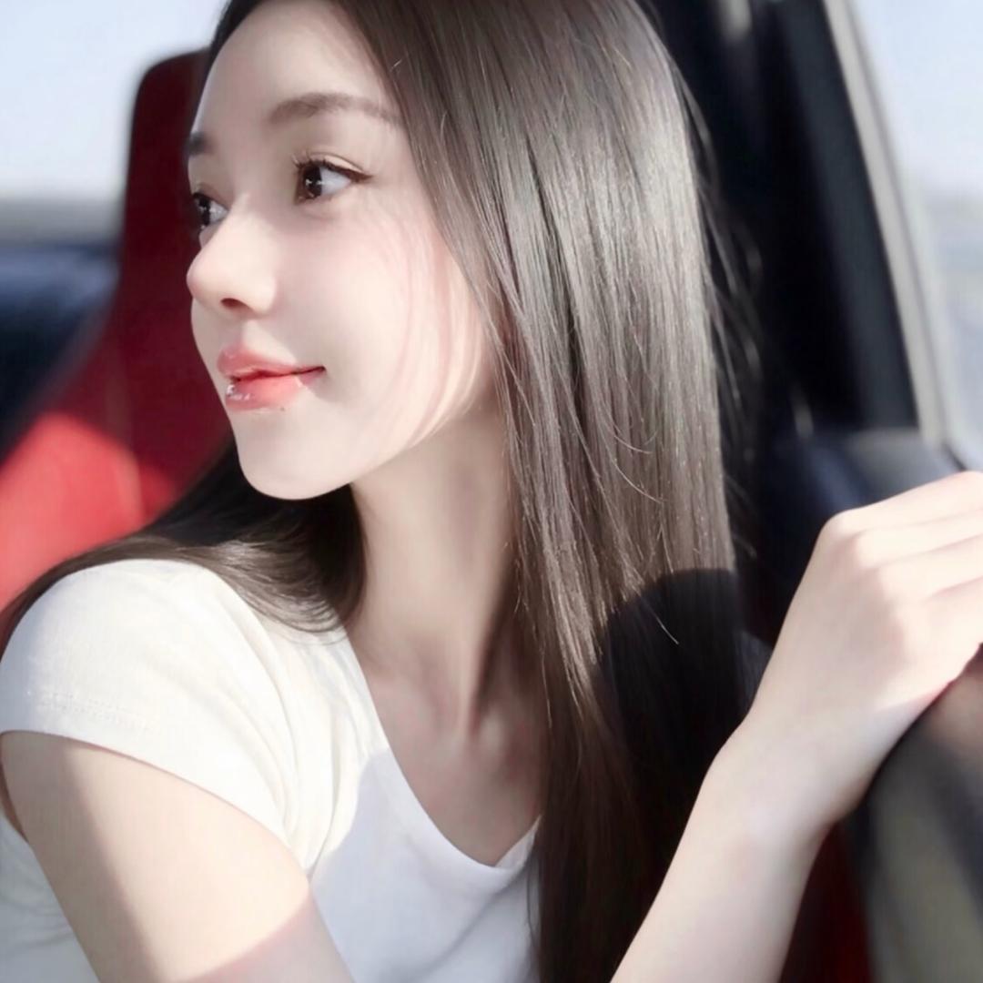 快乐幸运多福多财小美女