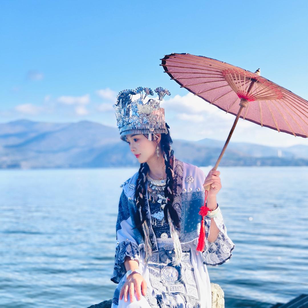 伊人红妆