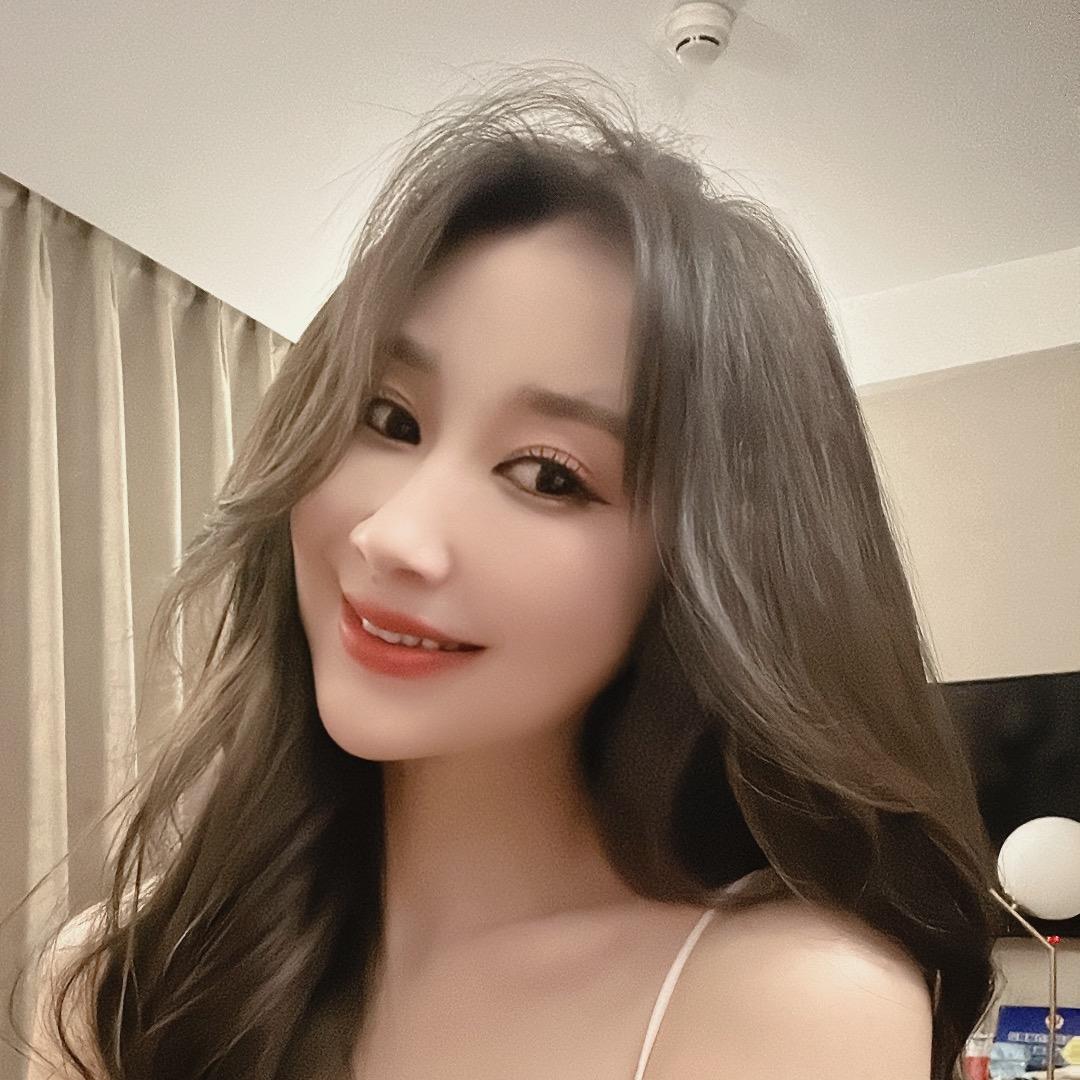 一只小小白吖