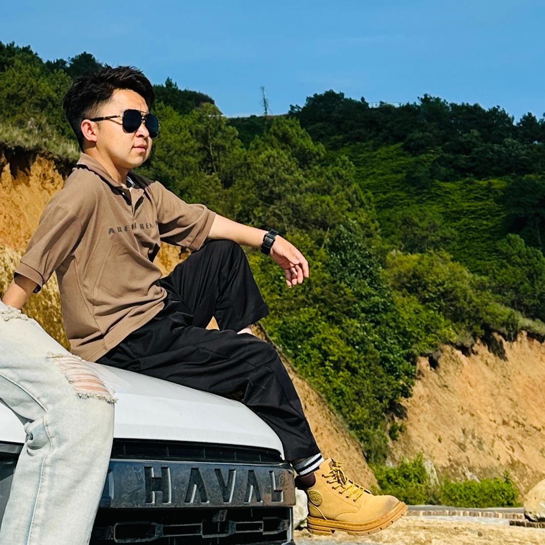 ·杨小杰