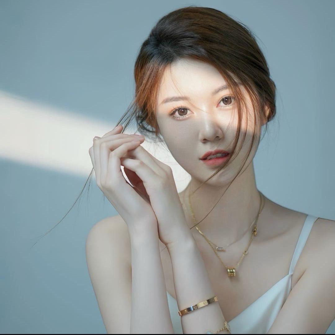艺洋星秀场[模特形体]
