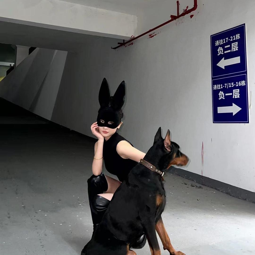 魅御.