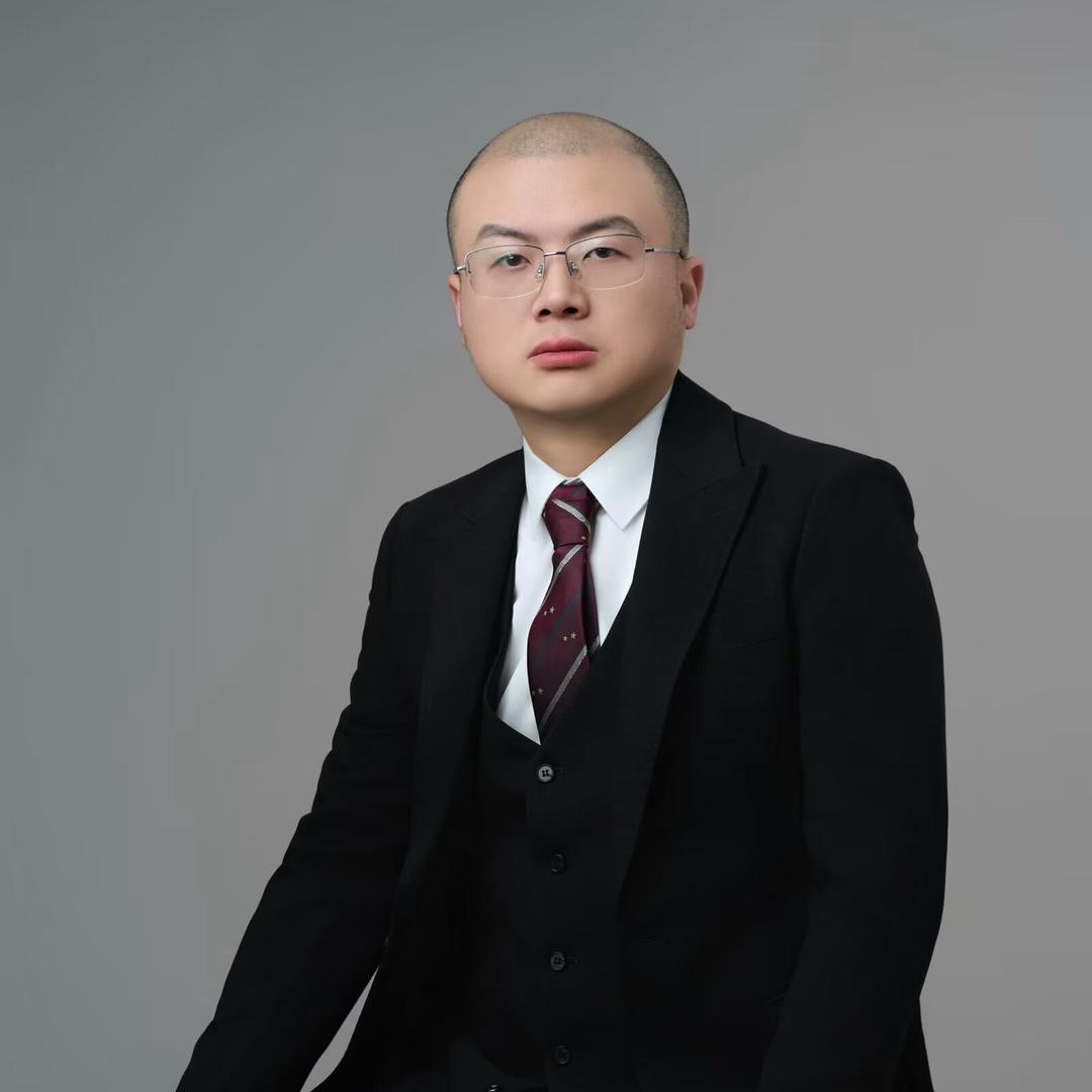 彭华律师