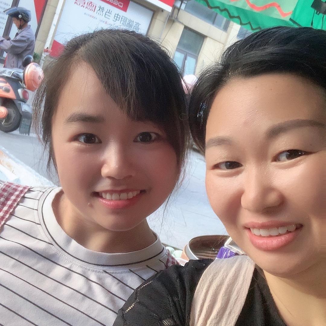 活宝馒头姐妹