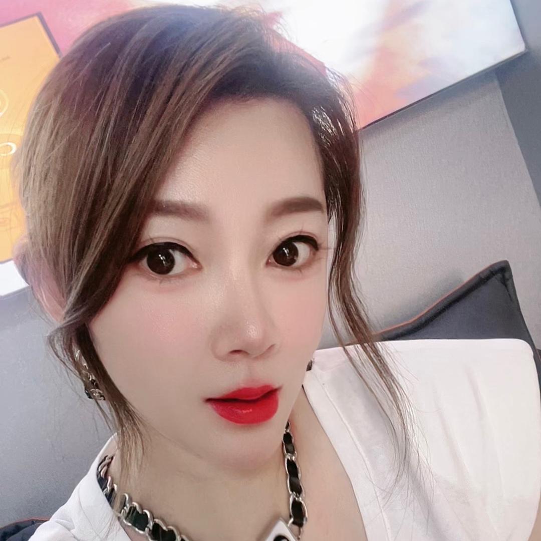 女王的（麦吉丽）
