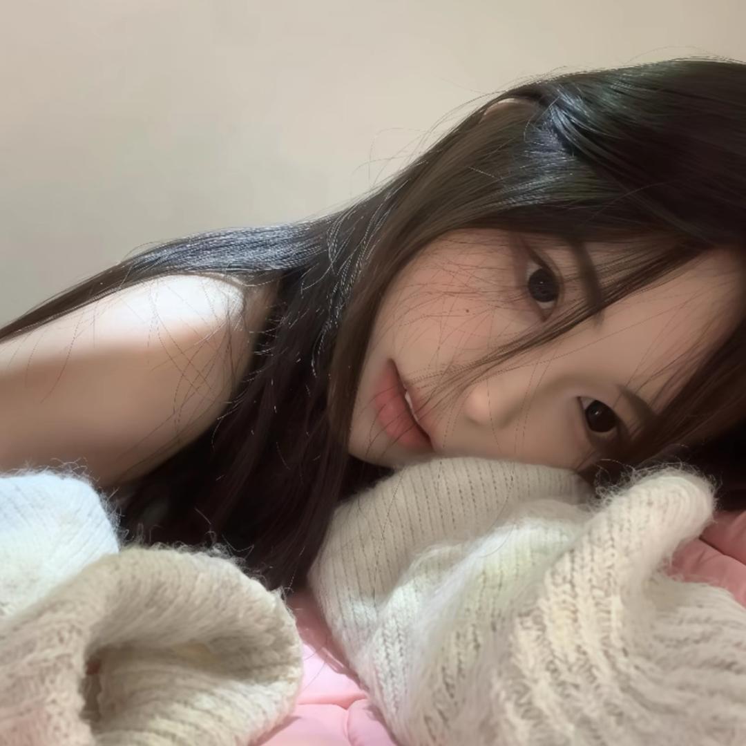 倩^