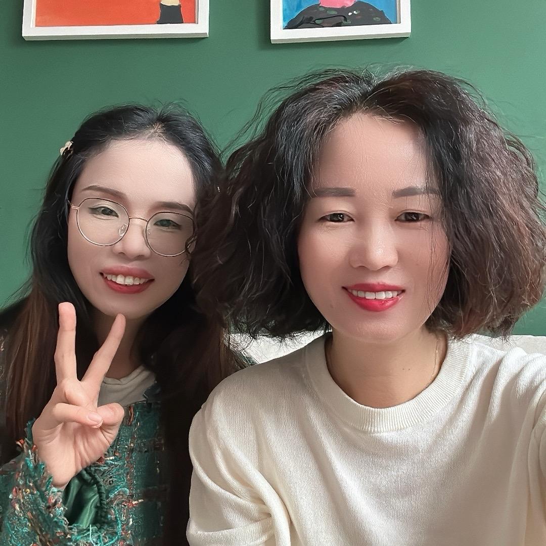 小慧和杨姐姐
