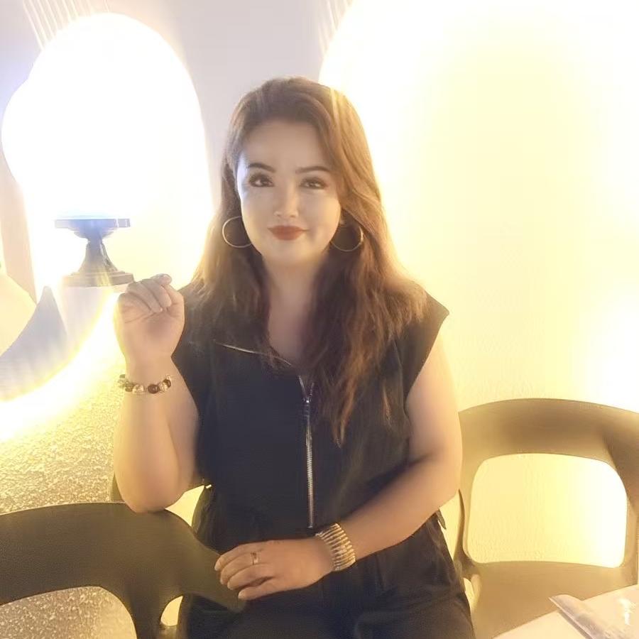 新和县沙拉买提服装店