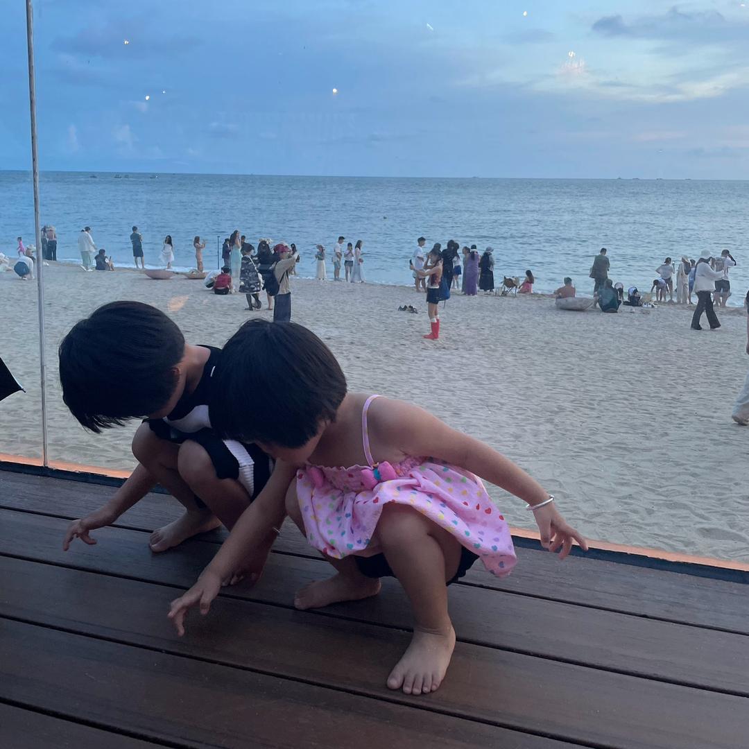 小姐妹成长记