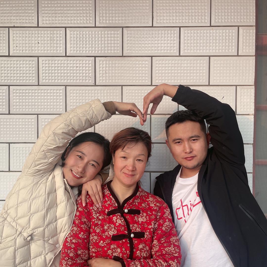 幸福一家人👩‍👧‍👦🏠