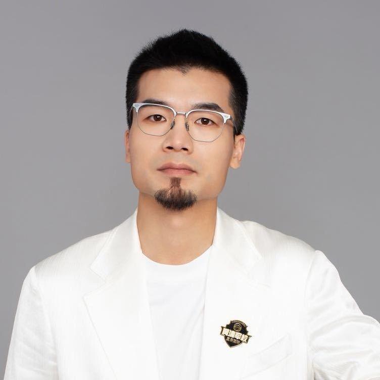 胡子哥李鑫