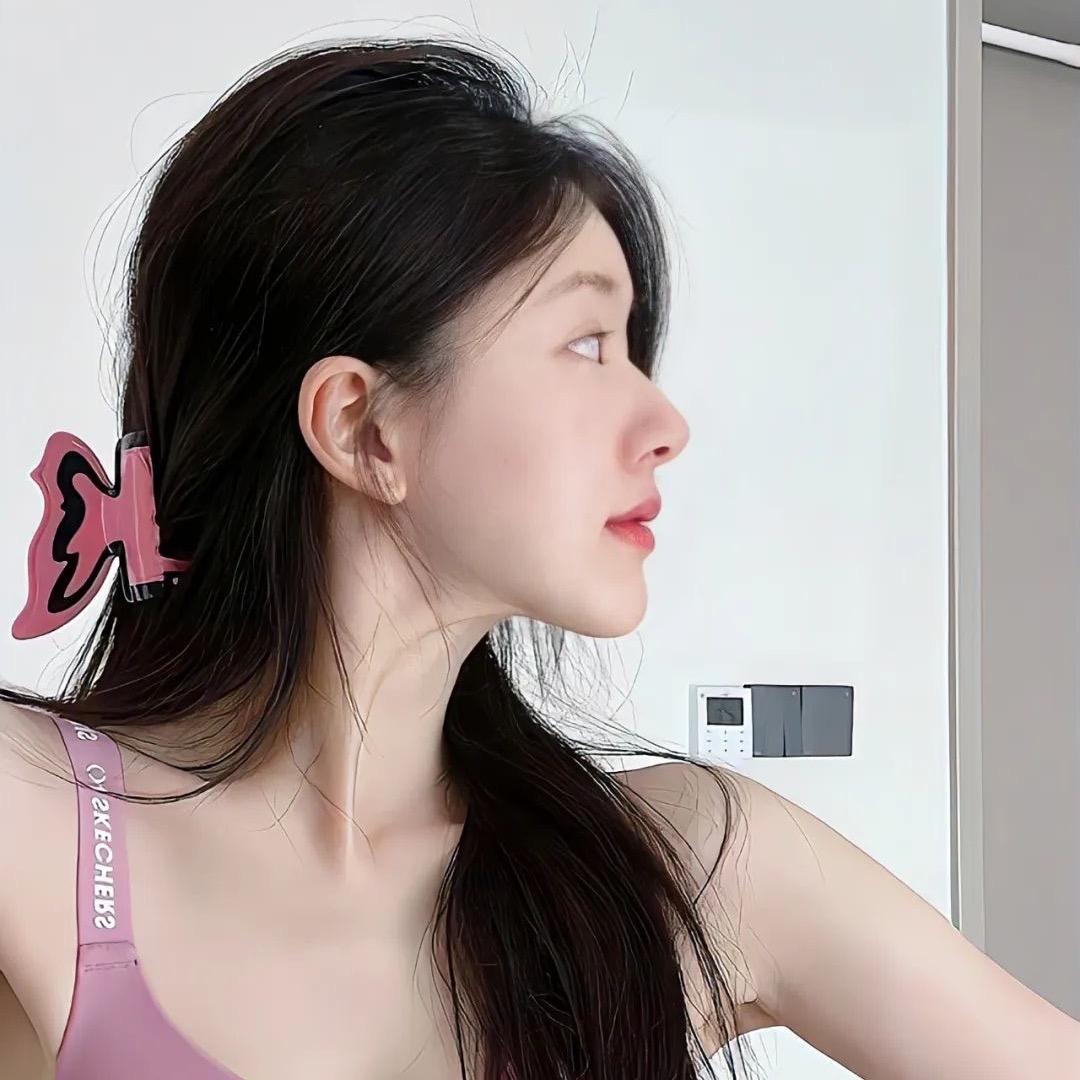 吃多肉葡萄吖🍇
