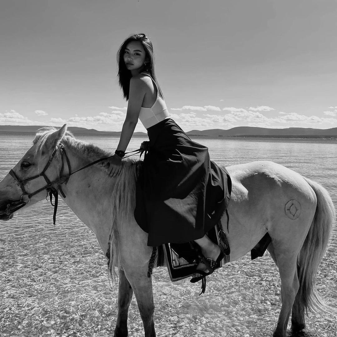 𝙉𝘼𝙉𝘼-𝘽𝙍𝘿