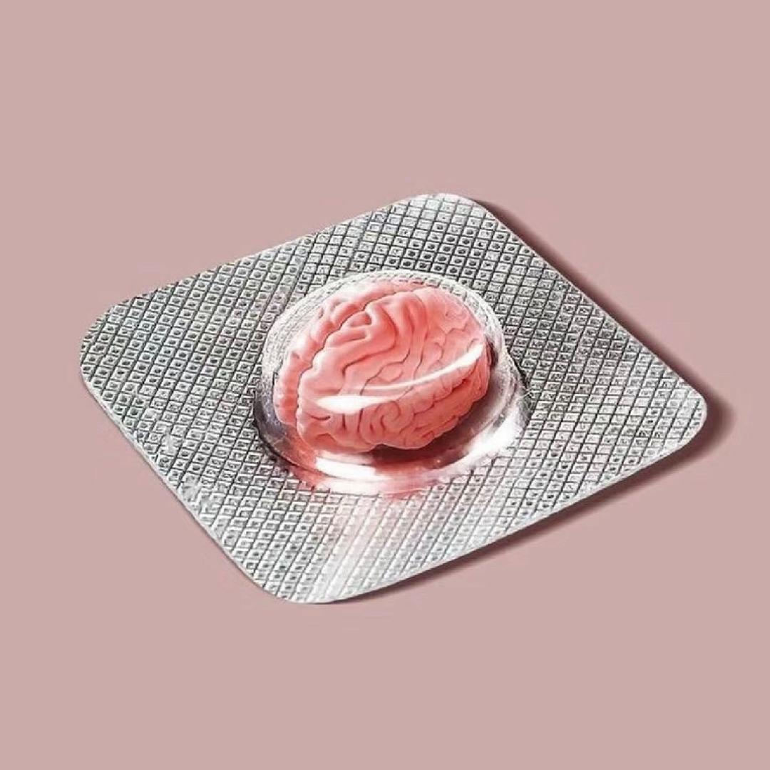 小小喜欢喝DietCoke