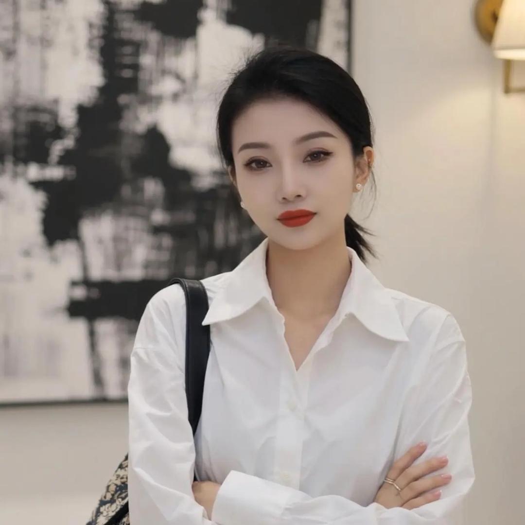 湄潭锦玉星辰 谭丹