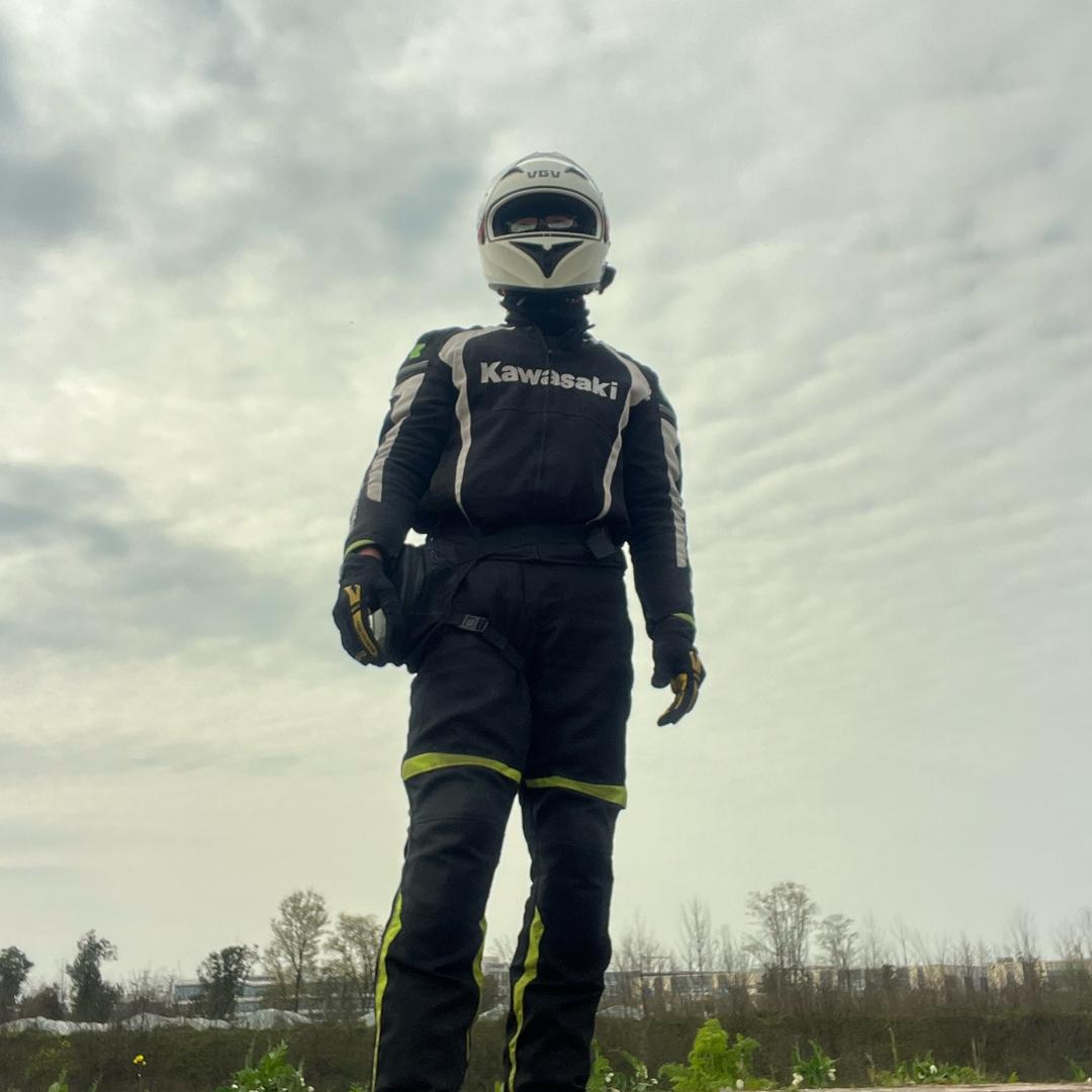 骑拉力的小超超🏍️