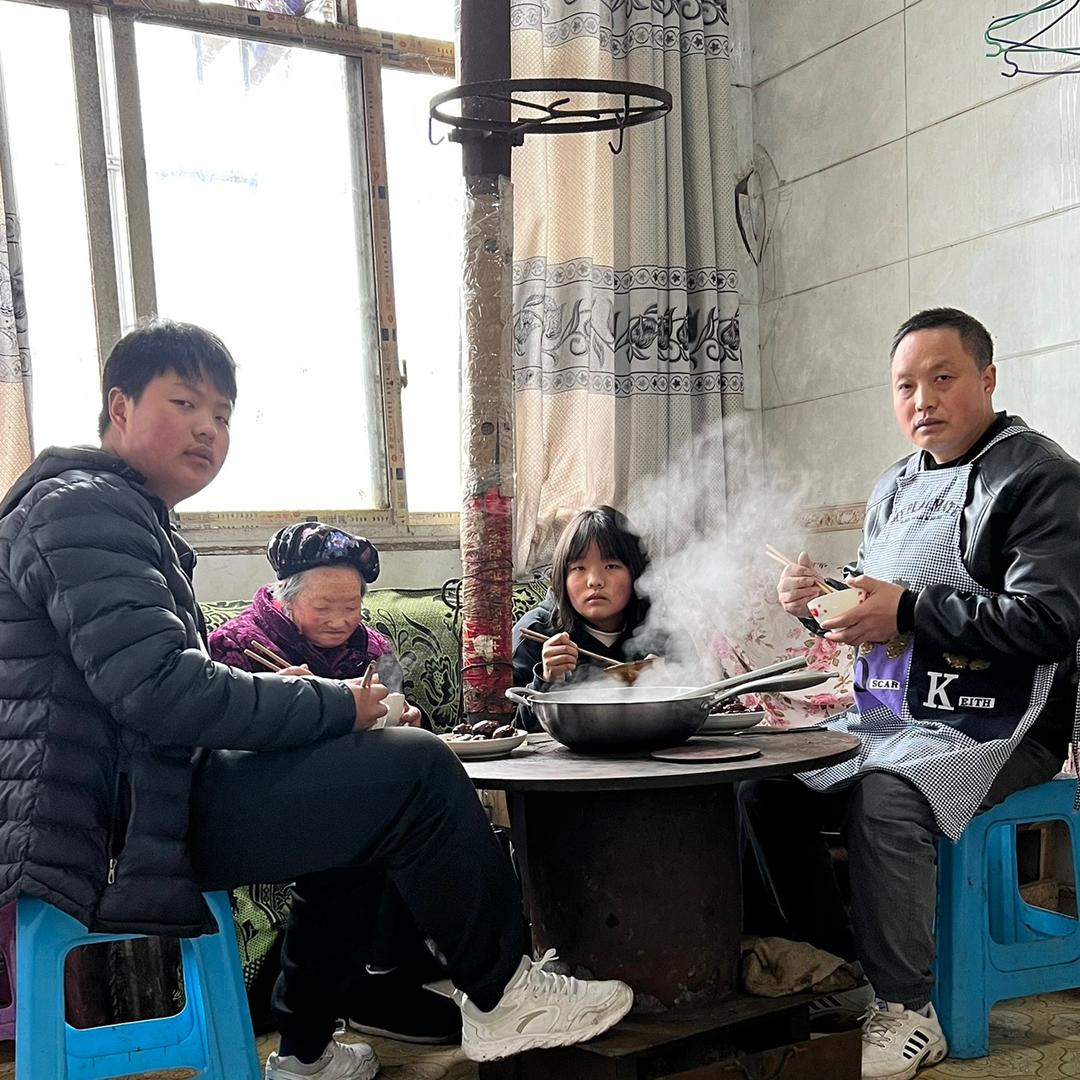 洋芋一家人