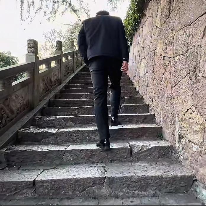 A、沐阳