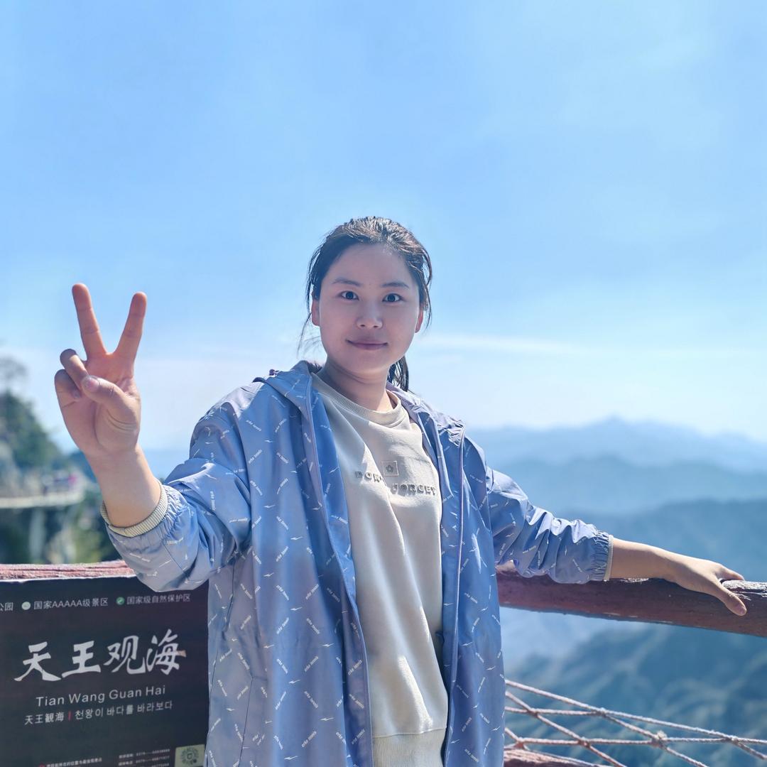 静静😳
