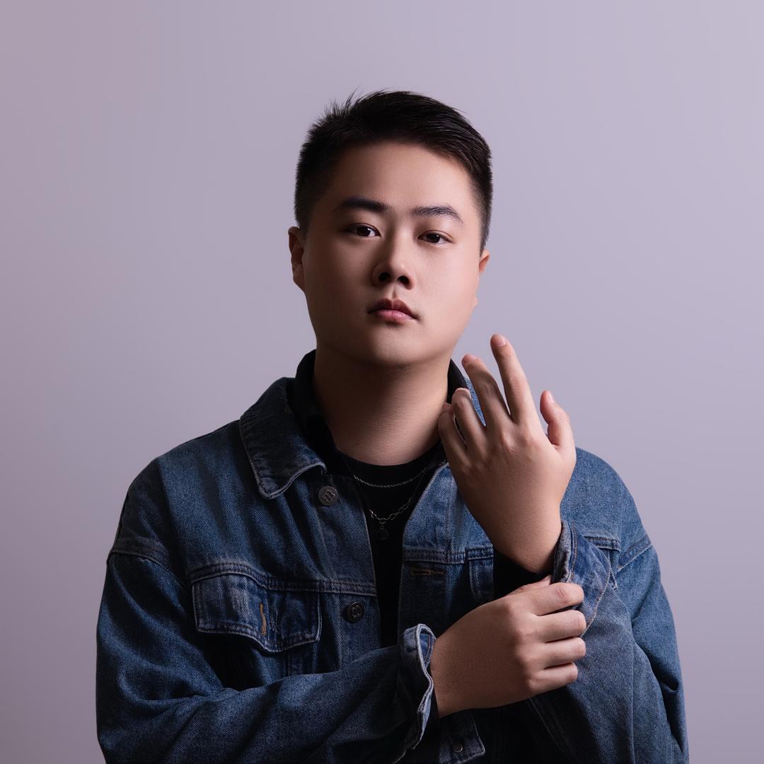 不懂设计的阿杰