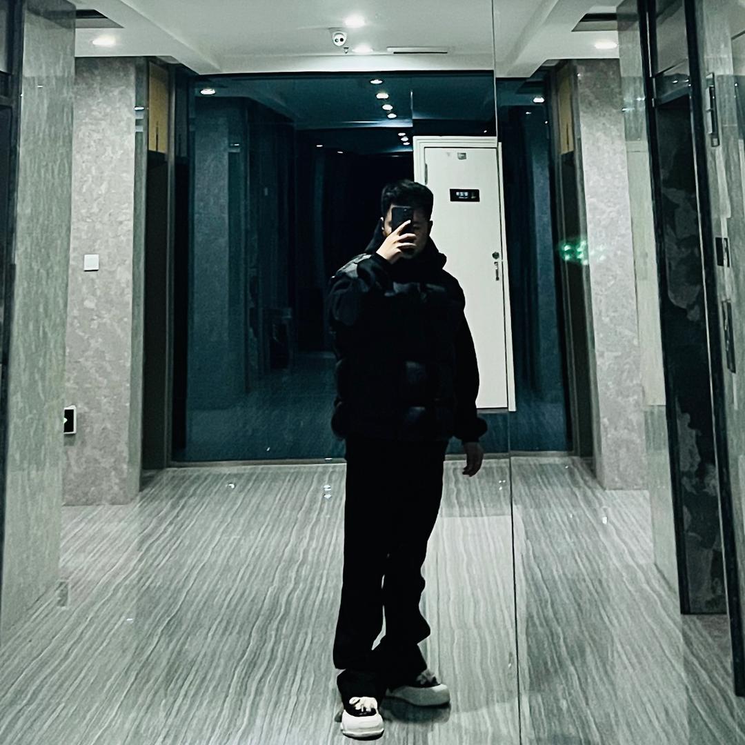 欠揍的街街